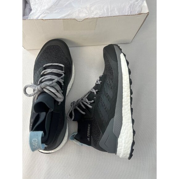 Womens Adidas Terrex Free Hiker Sneaker Boot - Size 7 - Picture 3 of 5